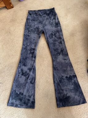 Lululemon Groove Super-High-Rise Flared Pant Nulu 10